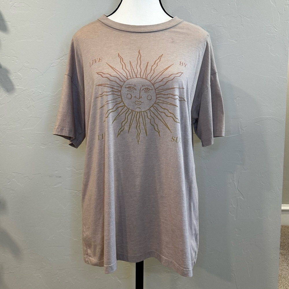 American Eagle Oversized Graphic T-shirt